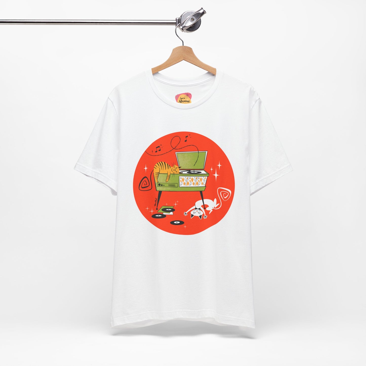 Gatos durmiendo la siesta en tocadiscos, camiseta