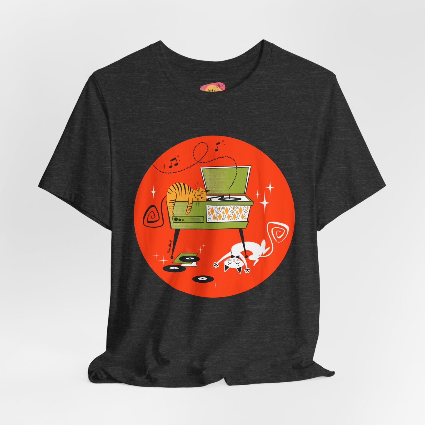 Gatos durmiendo la siesta en tocadiscos, camiseta